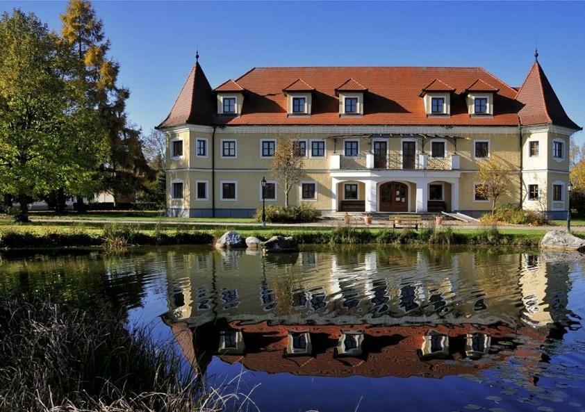 Almtalhotel Appartements In Pettenbach Exteriér fotografie